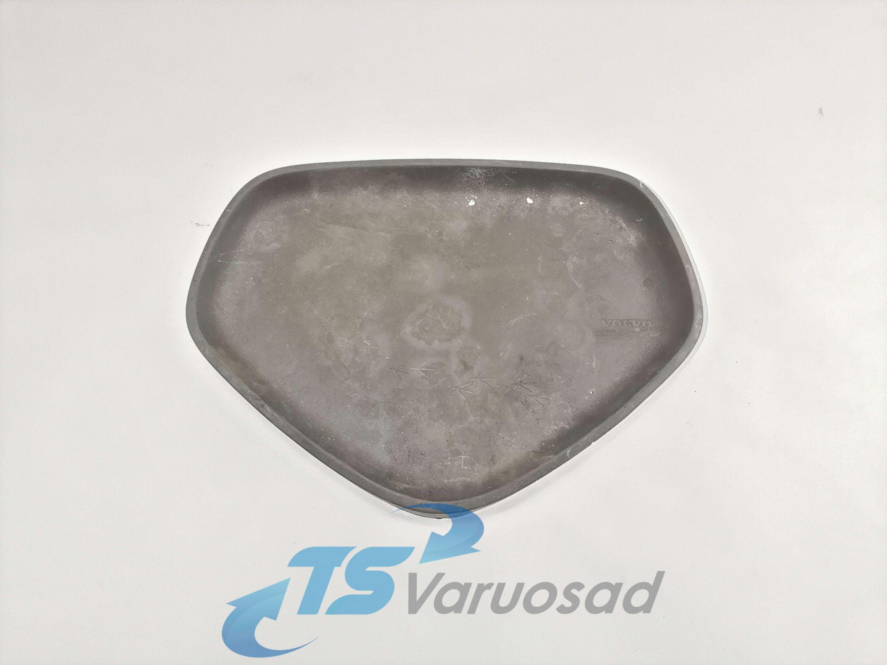 Volvo Salongi plastik 84040349 - Univerzális alkatrész - Teherautó: 1 kép. Volvo Salongi plastik 84040349 - Univerzális alkatrész - Teherautó: 1 kép.