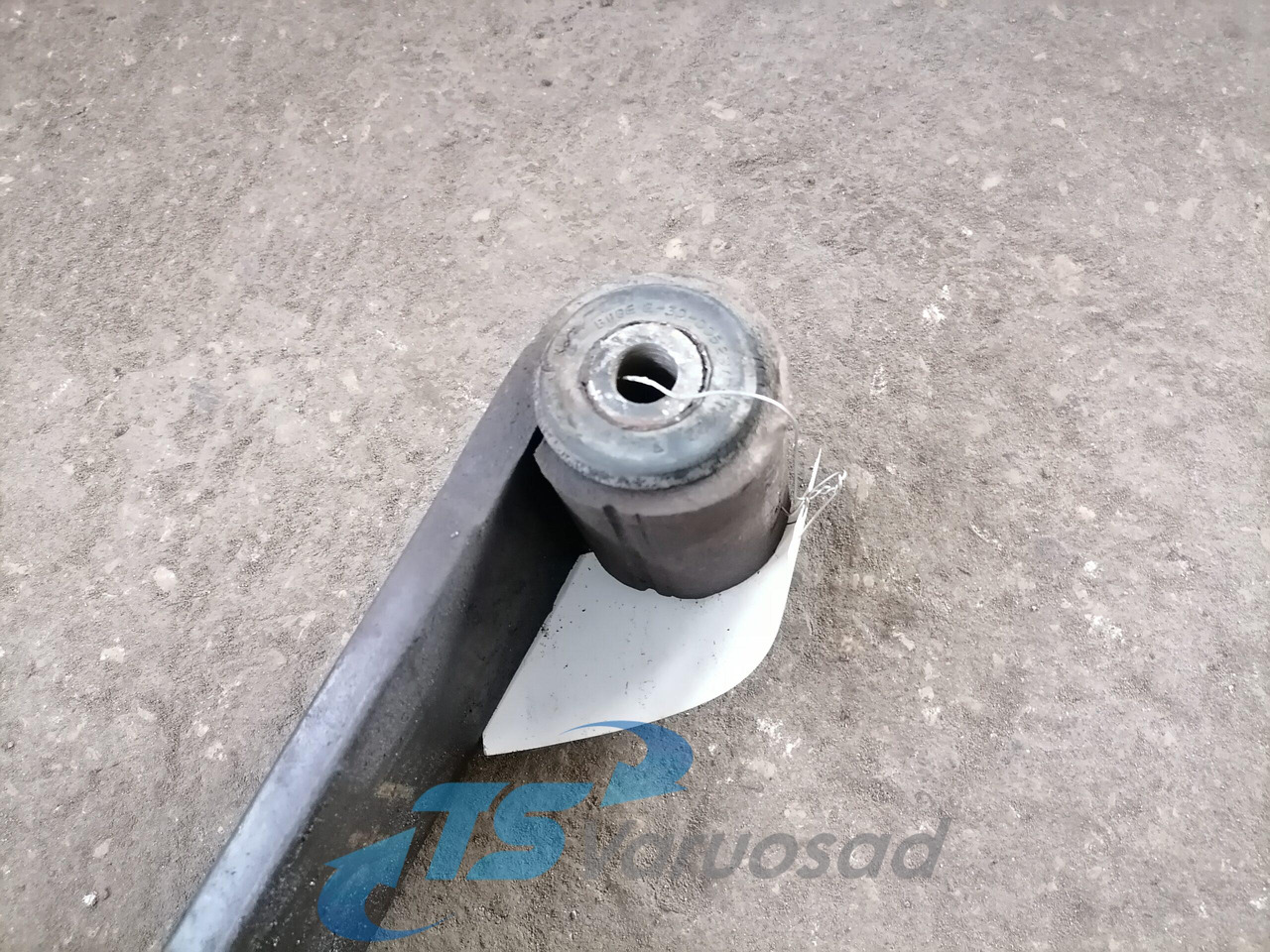 Volvo Spring 20709190 - Acélrugó - Teherautó: 3 kép. Volvo Spring 20709190 - Acélrugó - Teherautó: 3 kép.