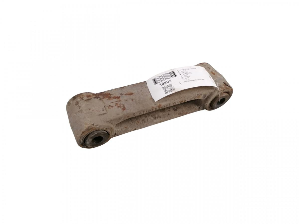 Volvo Spring shackle 25379252 - Felfüggesztés - Teherautó: 1 kép. Volvo Spring shackle 25379252 - Felfüggesztés - Teherautó: 1 kép.