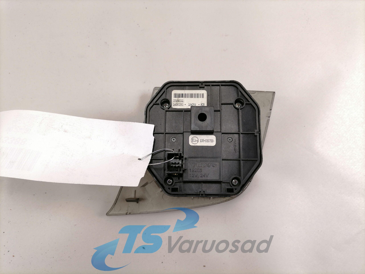 Volvo Switch, lights 22154311 - Fülke - Teherautó: 3 kép. Volvo Switch, lights 22154311 - Fülke - Teherautó: 3 kép.