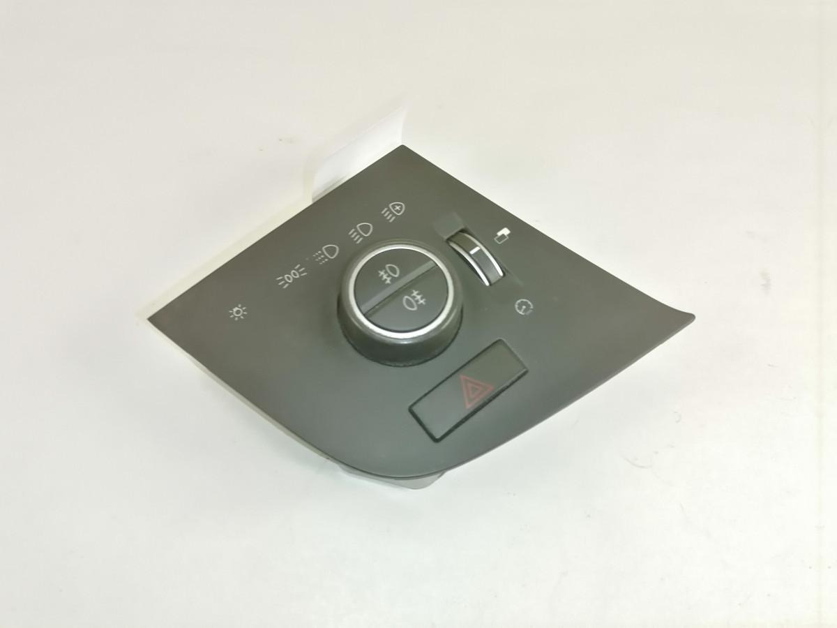 Volvo Switch, lights 22154311 - Fülke - Teherautó: 2 kép. Volvo Switch, lights 22154311 - Fülke - Teherautó: 2 kép.