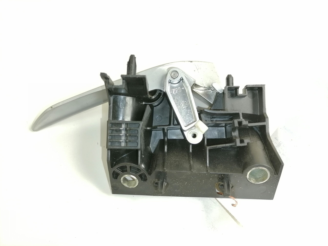 Volvo Ukselink, sisemine parem 84012027 - Ajtó és alkatrészek - Teherautó: 2 kép. Volvo Ukselink, sisemine parem 84012027 - Ajtó és alkatrészek - Teherautó: 2 kép.