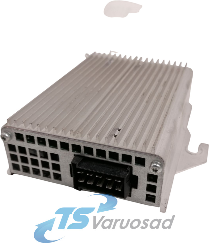 Volvo Voltage converter 7420880230 - Elektromos rendszer - Teherautó: 1 kép. Volvo Voltage converter 7420880230 - Elektromos rendszer - Teherautó: 1 kép.