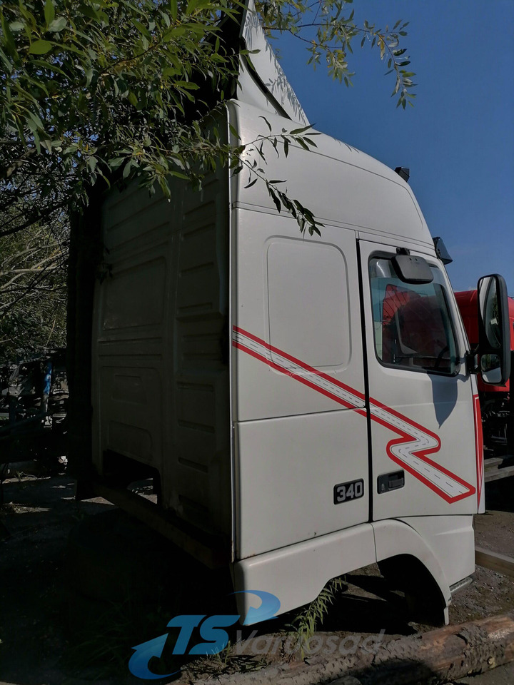 Volvo Volvo kabiin 3091788 - Fülke és belső tér - Teherautó: 5 kép. Volvo Volvo kabiin 3091788 - Fülke és belső tér - Teherautó: 5 kép.