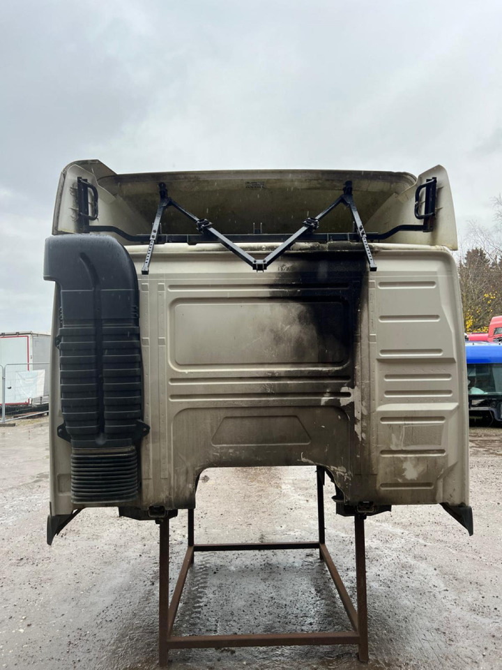 Fülke és belső tér - Teherautó Volvo Volvo kabiin 85103669: 9 kép.