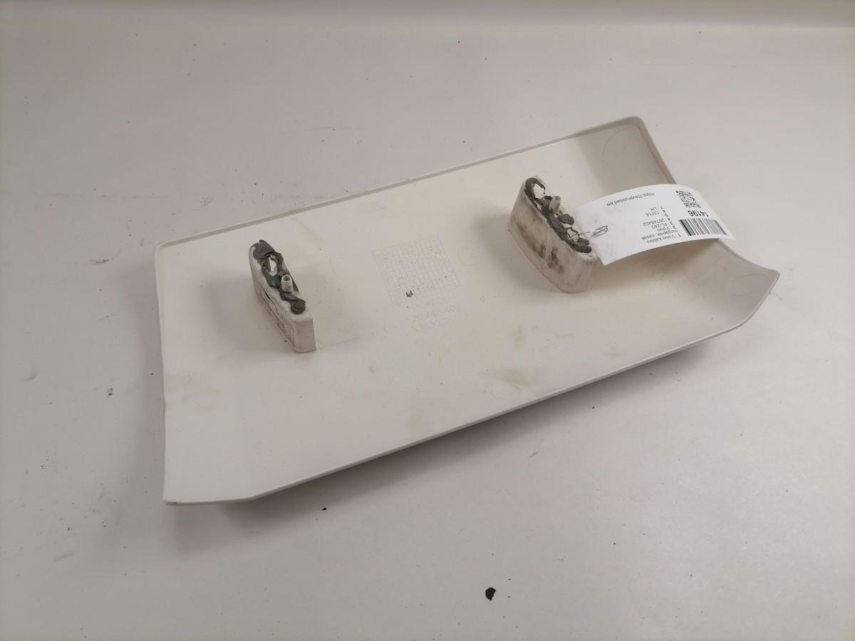 Volvo Volvo kabiini nurgapõsk, vasak 20748402 - Rács - Teherautó: 3 kép. Volvo Volvo kabiini nurgapõsk, vasak 20748402 - Rács - Teherautó: 3 kép.