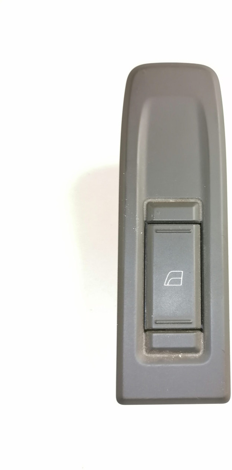 Volvo Volvo lüliti, aknatõstuk 22154240 - Fülke - Teherautó: 2 kép. Volvo Volvo lüliti, aknatõstuk 22154240 - Fülke - Teherautó: 2 kép.