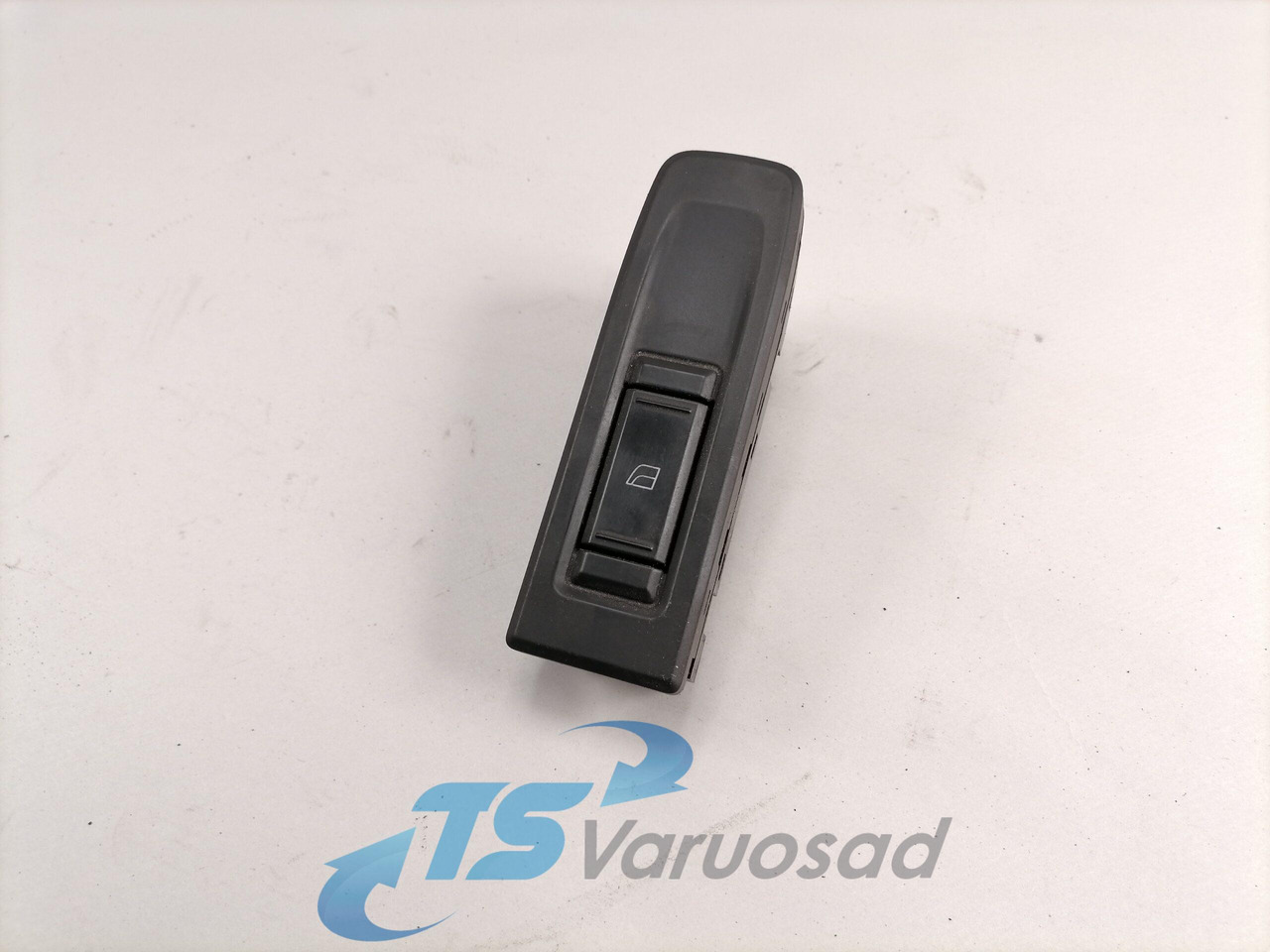 Volvo Volvo lüliti, aknatõstuk 22154240 - Fülke - Teherautó: 1 kép. Volvo Volvo lüliti, aknatõstuk 22154240 - Fülke - Teherautó: 1 kép.