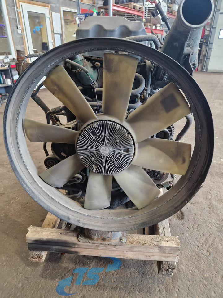 Volvo Volvo mootor D9B300 D9B300 - Motor - Teherautó: 4 kép. Volvo Volvo mootor D9B300 D9B300 - Motor - Teherautó: 4 kép.