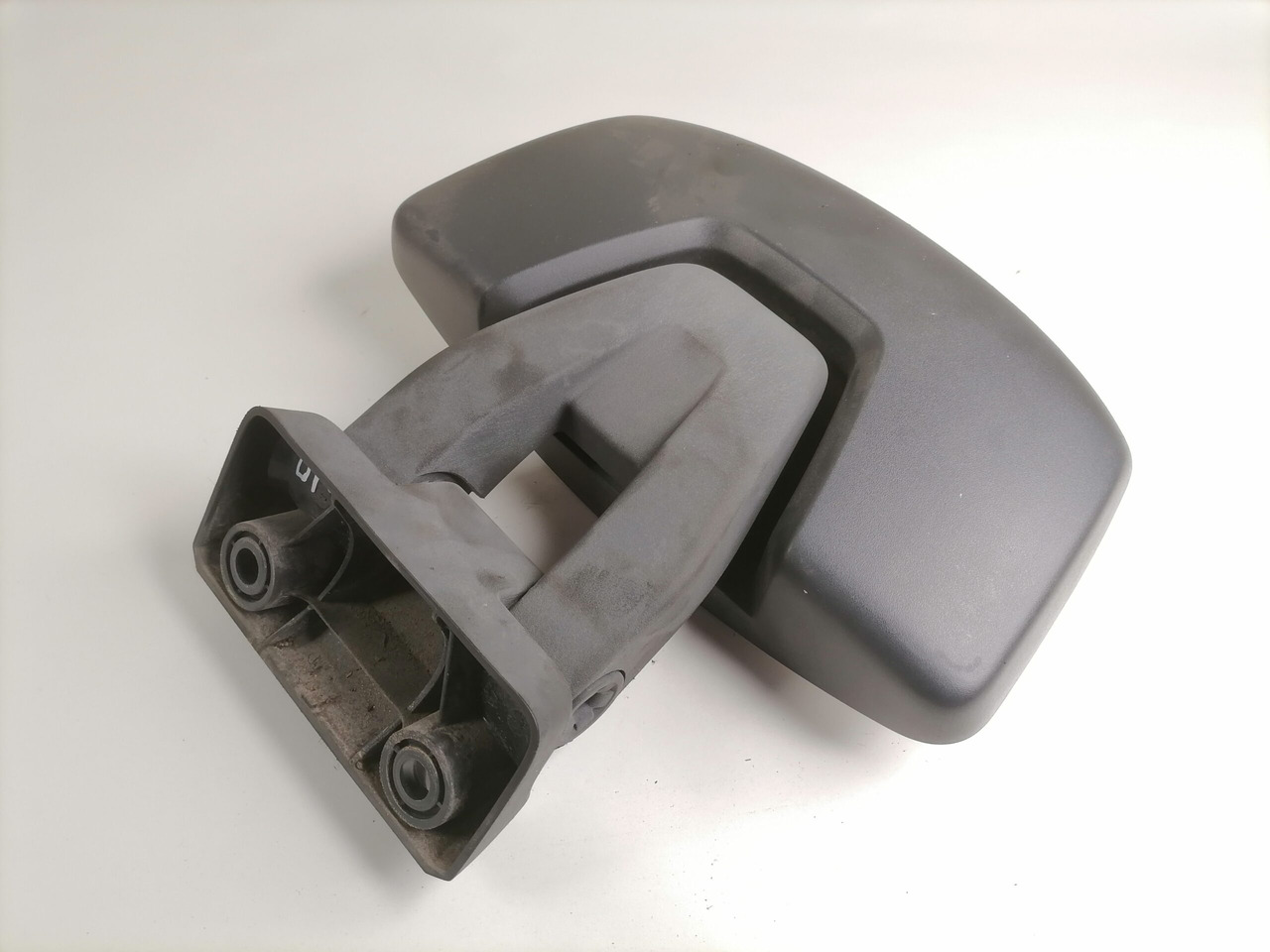 Volvo Wheel mirror 84167321 - Visszapillantó tükör - Teherautó: 2 kép. Volvo Wheel mirror 84167321 - Visszapillantó tükör - Teherautó: 2 kép.