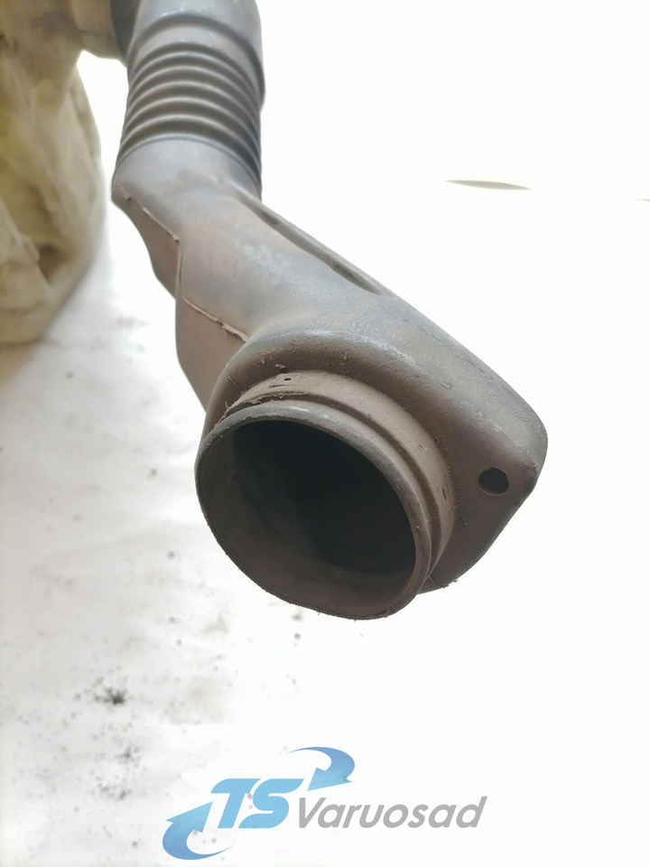 Volvo Windscreen washer fluid tank 8189232 - Ablaktörlő - Teherautó: 3 kép. Volvo Windscreen washer fluid tank 8189232 - Ablaktörlő - Teherautó: 3 kép.