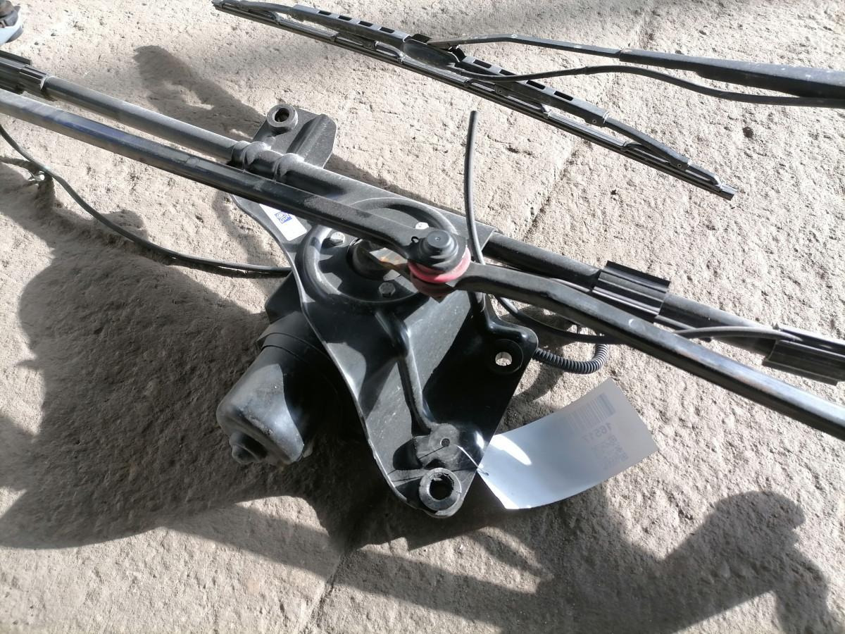 Volvo Wiper frame 688044 - Ablaktörlő - Teherautó: 3 kép. Volvo Wiper frame 688044 - Ablaktörlő - Teherautó: 3 kép.