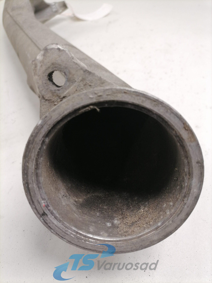 Volvo intercooler pipe 1676490 - Köztes hűtő - Teherautó: 5 kép. Volvo intercooler pipe 1676490 - Köztes hűtő - Teherautó: 5 kép.