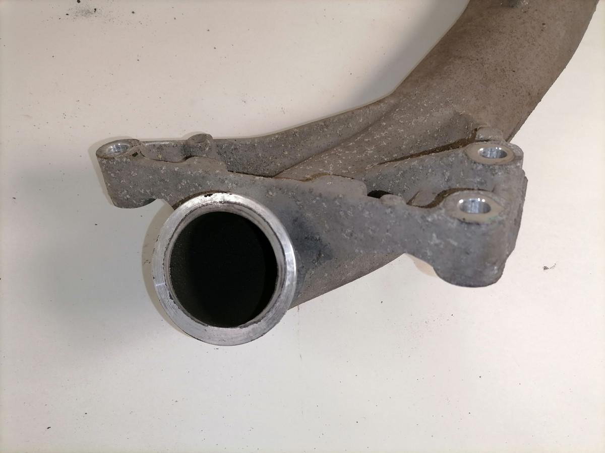 Volvo intercooler pipe 21806309 - Köztes hűtő - Teherautó: 4 kép. Volvo intercooler pipe 21806309 - Köztes hűtő - Teherautó: 4 kép.