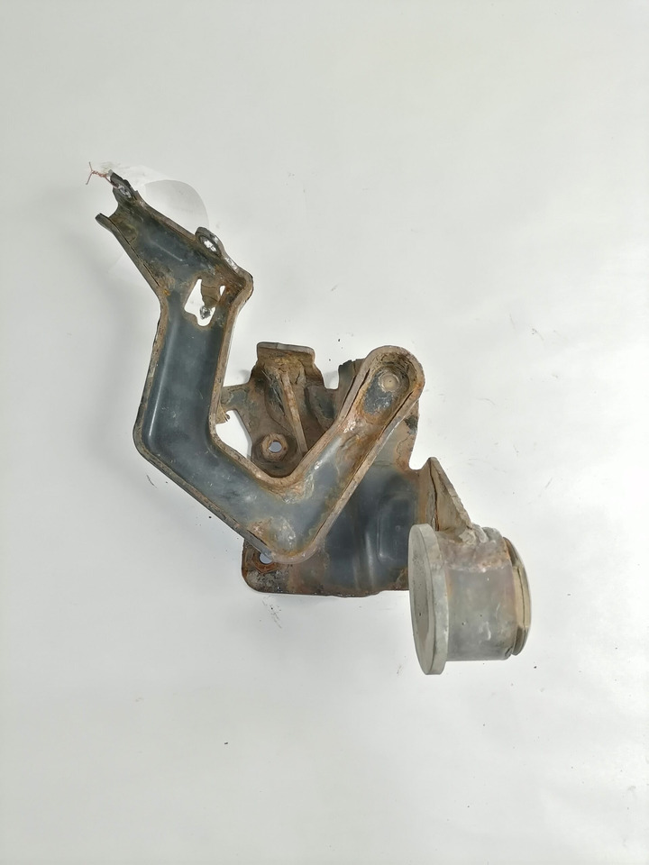 Volvo lower grille carrier hinge 20545094 - Rács - Teherautó: 2 kép. Volvo lower grille carrier hinge 20545094 - Rács - Teherautó: 2 kép.