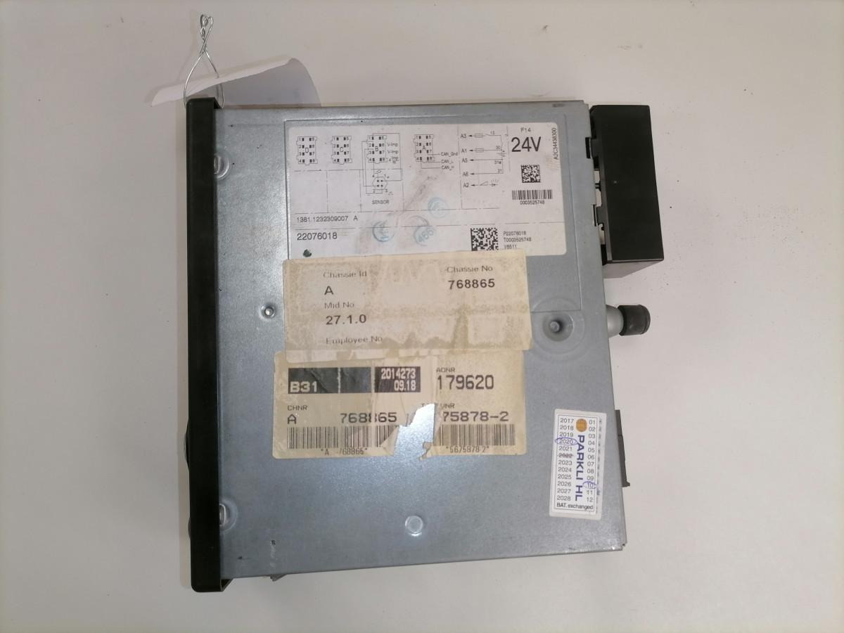 Volvo tachograph 22076018 - Tachográf - Teherautó: 4 kép. Volvo tachograph 22076018 - Tachográf - Teherautó: 4 kép.