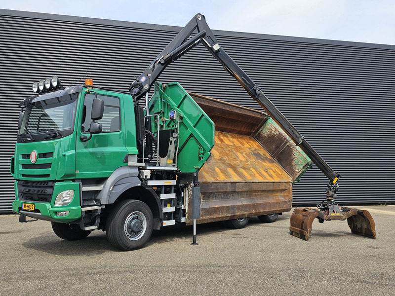 DAF TATRA T158/II 6X6 / HMF Z CRANE + 2 SIDE TIPPER - Billenőplatós teherautó, Darus autó: 4 kép. DAF TATRA T158/II 6X6 / HMF Z CRANE + 2 SIDE TIPPER - Billenőplatós teherautó, Darus autó: 4 kép.