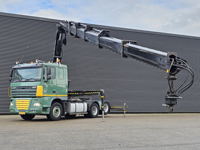 DAF XF 105.460 6X2 / HIAB 37 t/m CRANE / KRAN - Darus autó: 2 kép. DAF XF 105.460 6X2 / HIAB 37 t/m CRANE / KRAN - Darus autó: 2 kép.