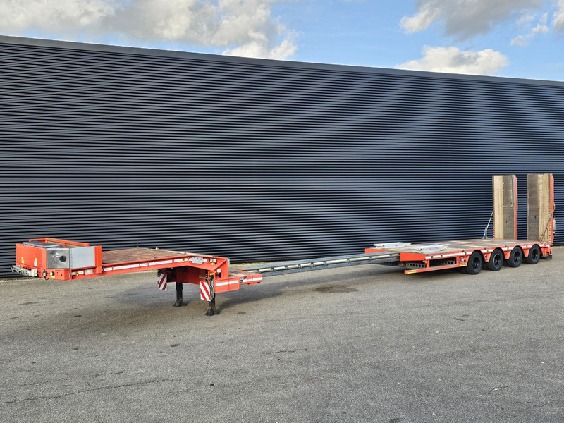 Faymonville F-S44-/ 4 x STEERING / HYDRAULIC RAMPS / EXTENDABLE - Félpótkocsi mélybölcsős: 1 kép. Faymonville F-S44-/ 4 x STEERING / HYDRAULIC RAMPS / EXTENDABLE - Félpótkocsi mélybölcsős: 1 kép.