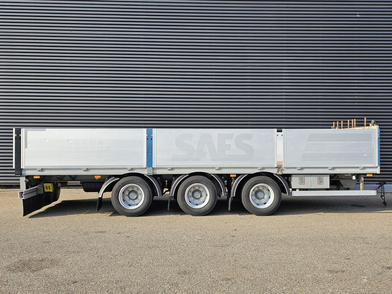 Fynkar K324T / 3 AXLE / TWIST-LOCKS / 2 X LIFT AXLE - Platós pótkocsi: 4 kép. Fynkar K324T / 3 AXLE / TWIST-LOCKS / 2 X LIFT AXLE - Platós pótkocsi: 4 kép.