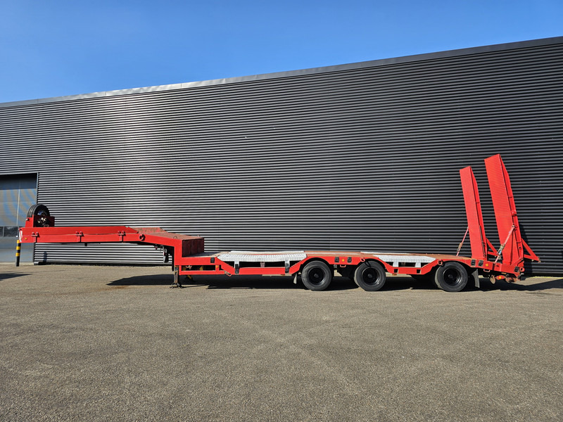 MOESLEIN RADMULDEN / TIEFLADER / RAMPEN - Félpótkocsi mélybölcsős: 5 kép. MOESLEIN RADMULDEN / TIEFLADER / RAMPEN - Félpótkocsi mélybölcsős: 5 kép.