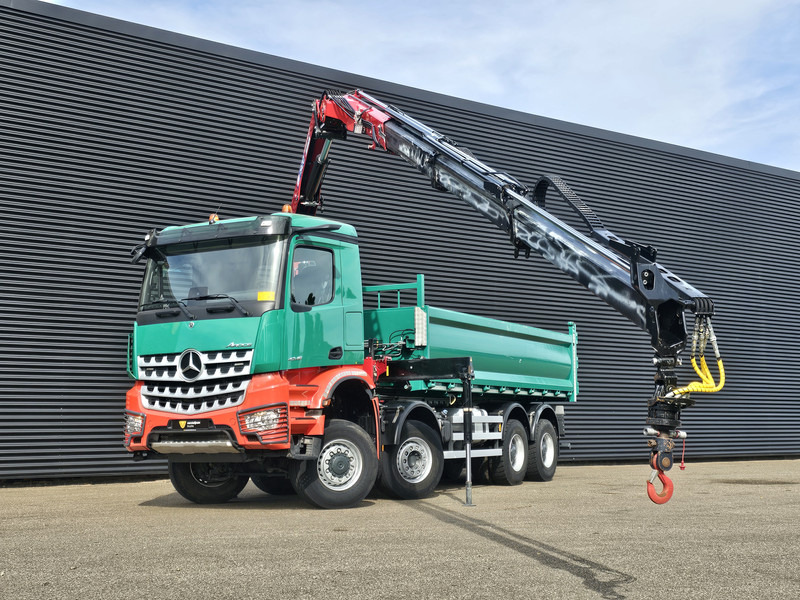 Mercedes-Benz AROCS 4145 / 8X6 / TIPPER + HMF CRANE - Billenőplatós teherautó, Darus autó: 2 kép. Mercedes-Benz AROCS 4145 / 8X6 / TIPPER + HMF CRANE - Billenőplatós teherautó, Darus autó: 2 kép.