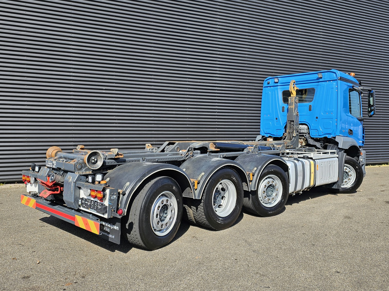 Mercedes-Benz Antos 3546 / 8x2/6 / HOOKLIFT / ABROLLKIPPER - Horgos rakodó teherautó: 3 kép. Mercedes-Benz Antos 3546 / 8x2/6 / HOOKLIFT / ABROLLKIPPER - Horgos rakodó teherautó: 3 kép.