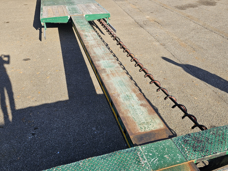 Nooteboom OSD-50-04V / 4 AXLE / EXTENDABLE / 80 cm - Félpótkocsi mélybölcsős: 4 kép. Nooteboom OSD-50-04V / 4 AXLE / EXTENDABLE / 80 cm - Félpótkocsi mélybölcsős: 4 kép.