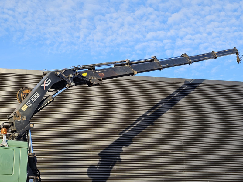 DAF XF 105.460 6X2 / HIAB 37 t/m CRANE / KRAN - Nyergesvontató: 3 kép. DAF XF 105.460 6X2 / HIAB 37 t/m CRANE / KRAN - Nyergesvontató: 3 kép.