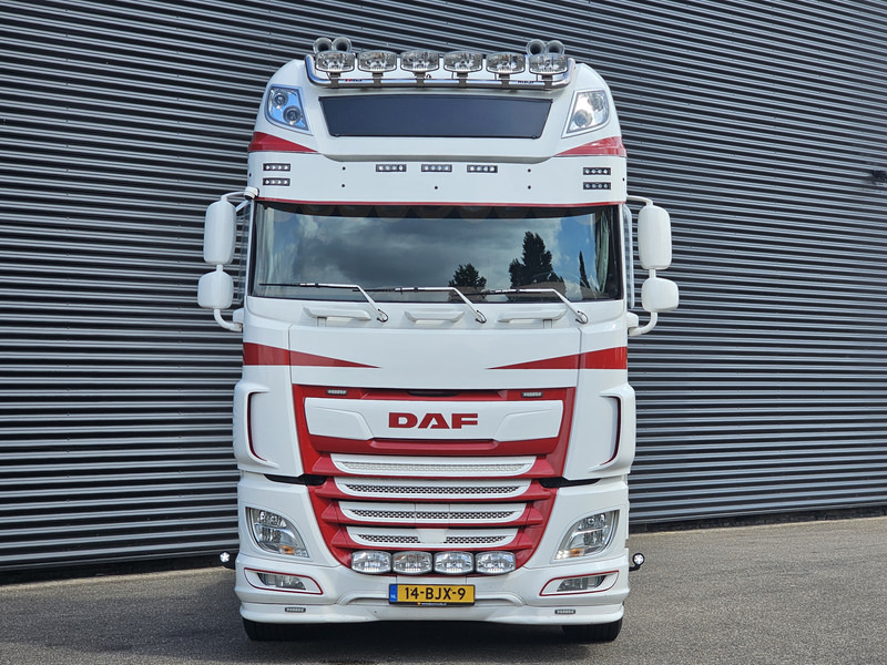 DAF XF480 / 6x2/4 / LIFT STEERING AXLE - Nyergesvontató: 3 kép. DAF XF480 / 6x2/4 / LIFT STEERING AXLE - Nyergesvontató: 3 kép.