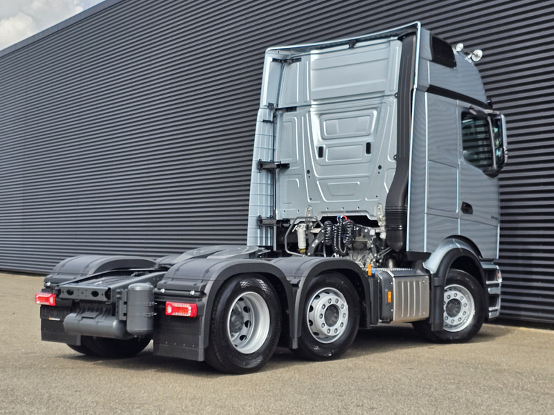 Mercedes-Benz ACTROS 2548 6X2/4 / PTO / GIGASPACE - Nyergesvontató: 2 kép. Mercedes-Benz ACTROS 2548 6X2/4 / PTO / GIGASPACE - Nyergesvontató: 2 kép.