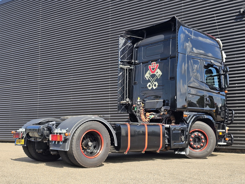 Scania R164.580 / MANUAL / RETARDER / TOPLINE - Nyergesvontató: 2 kép. Scania R164.580 / MANUAL / RETARDER / TOPLINE - Nyergesvontató: 2 kép.