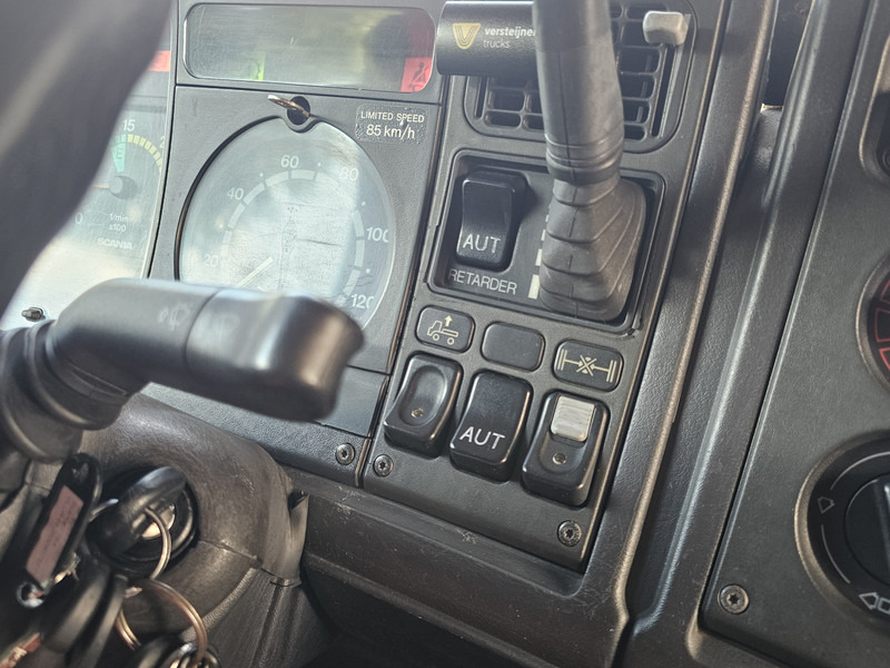 Nyergesvontató Scania R164.580 V8 / MANUAL / RETARDER / TOPLINE: 14 kép. Nyergesvontató Scania R164.580 V8 / MANUAL / RETARDER / TOPLINE: 14 kép.