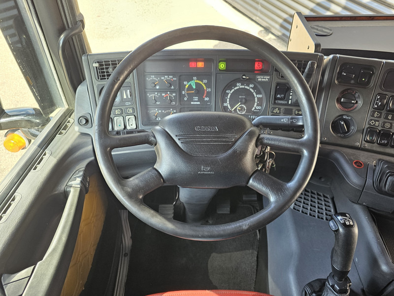 Nyergesvontató Scania R164.580 V8 / MANUAL / RETARDER / TOPLINE: 18 kép. Nyergesvontató Scania R164.580 V8 / MANUAL / RETARDER / TOPLINE: 18 kép.