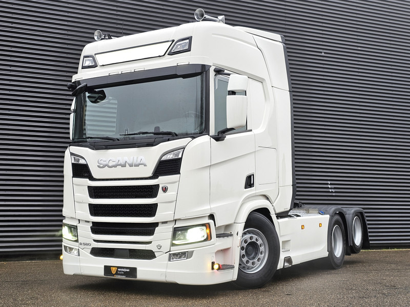 Scania R580 V8 6X2 / FULL AIR / RETARDER / BOOGIE - Nyergesvontató: 1 kép. Scania R580 V8 6X2 / FULL AIR / RETARDER / BOOGIE - Nyergesvontató: 1 kép.