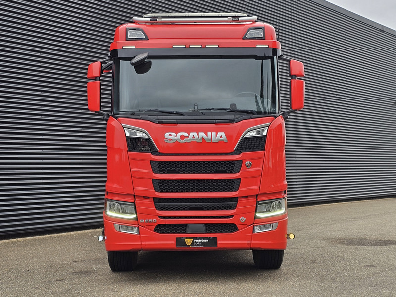 Scania R650 V8 6x4 / HYDRAULIC / RETARDER / HUBREDUCTION - Nyergesvontató: 5 kép. Scania R650 V8 6x4 / HYDRAULIC / RETARDER / HUBREDUCTION - Nyergesvontató: 5 kép.