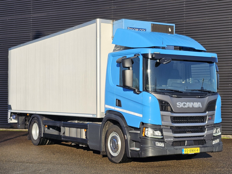 Scania P250 4X2 / FRIGOBLOCK / LBW - Dobozos felépítményű teherautó: 2 kép. Scania P250 4X2 / FRIGOBLOCK / LBW - Dobozos felépítményű teherautó: 2 kép.