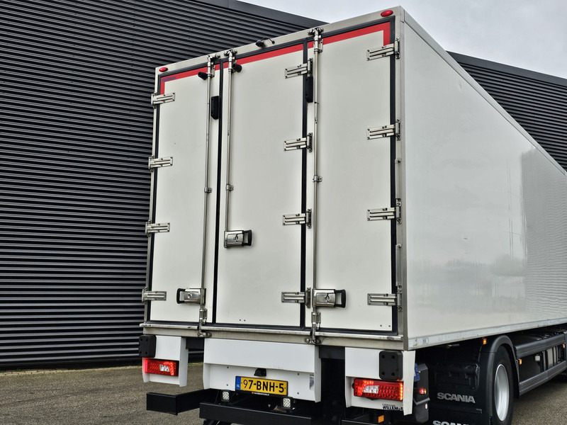 Scania P250 / LBW /4X2 / FRIGOBLOCK - Hűtős teherautó: 4 kép. Scania P250 / LBW /4X2 / FRIGOBLOCK - Hűtős teherautó: 4 kép.