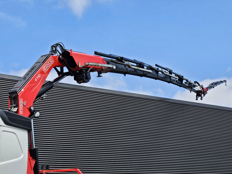 Volvo FH 540 8x4-4 / FASSI 71 t/m CRANE + JIB WINCH / KRAN / GRUA - Darus autó: 2 kép. Volvo FH 540 8x4-4 / FASSI 71 t/m CRANE + JIB WINCH / KRAN / GRUA - Darus autó: 2 kép.