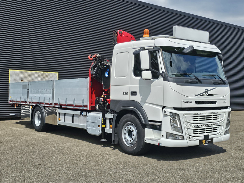 Platós teherautó, Darus autó Volvo FM 330 4x2 / EFFER 12.5 t/m CRANE / KRAN: 9 kép.