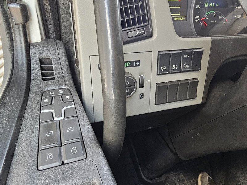 Platós teherautó, Darus autó Volvo FM 330 4x2 / EFFER 12.5 t/m CRANE / KRAN: 19 kép.