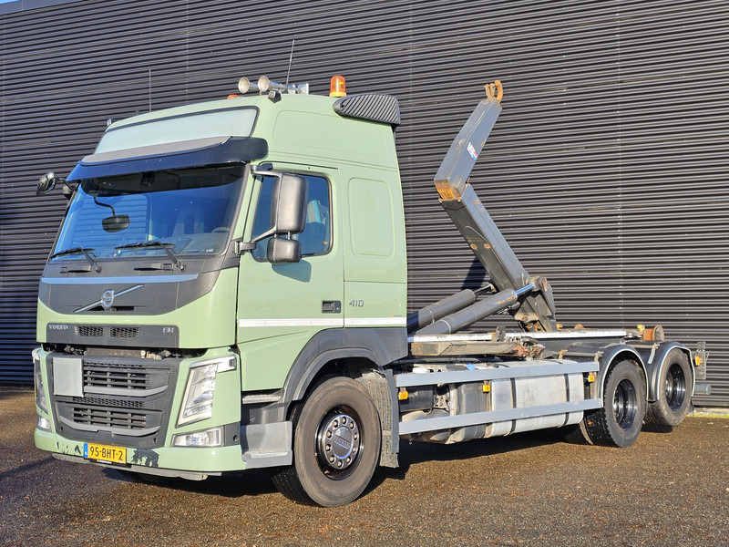 Volvo FM 420 / VDL 21T HOOKLIFT / EURO 6 / 6X2 - Horgos rakodó teherautó: 1 kép. Volvo FM 420 / VDL 21T HOOKLIFT / EURO 6 / 6X2 - Horgos rakodó teherautó: 1 kép.