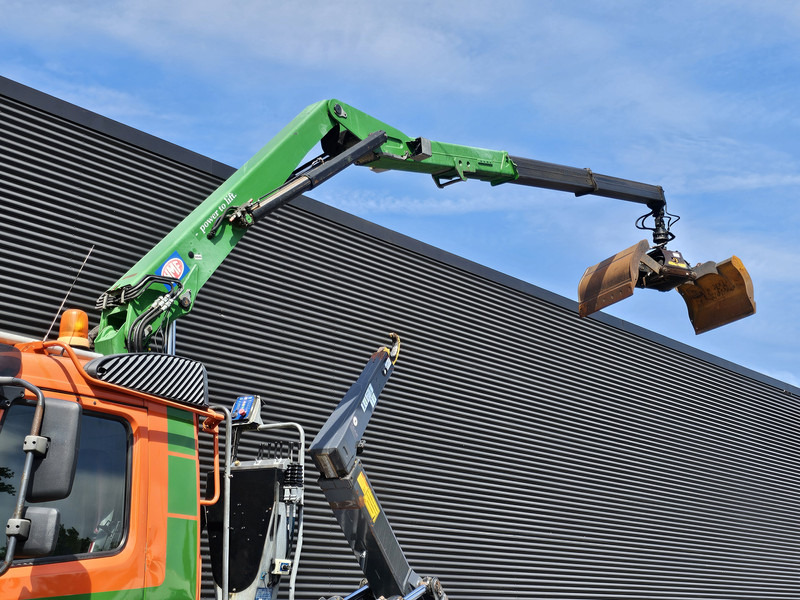 Volvo FMX 460 / 8x4-4 / HMF CRANE + HOOKLIFT / CONTAINER - Horgos rakodó teherautó, Darus autó: 2 kép. Volvo FMX 460 / 8x4-4 / HMF CRANE + HOOKLIFT / CONTAINER - Horgos rakodó teherautó, Darus autó: 2 kép.
