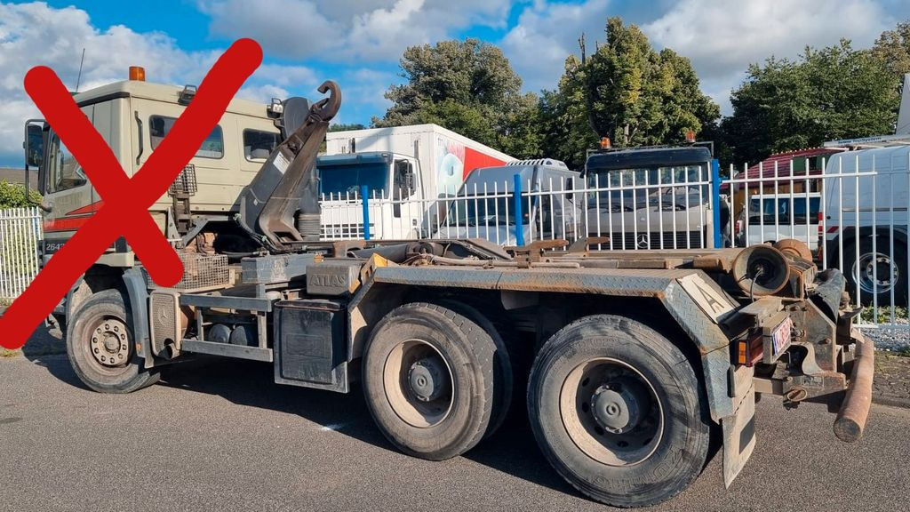 Atlas Abrollkipperaufbau 3 Achser - Horgos rakodó teherautó: 1 kép. Atlas Abrollkipperaufbau 3 Achser - Horgos rakodó teherautó: 1 kép.
