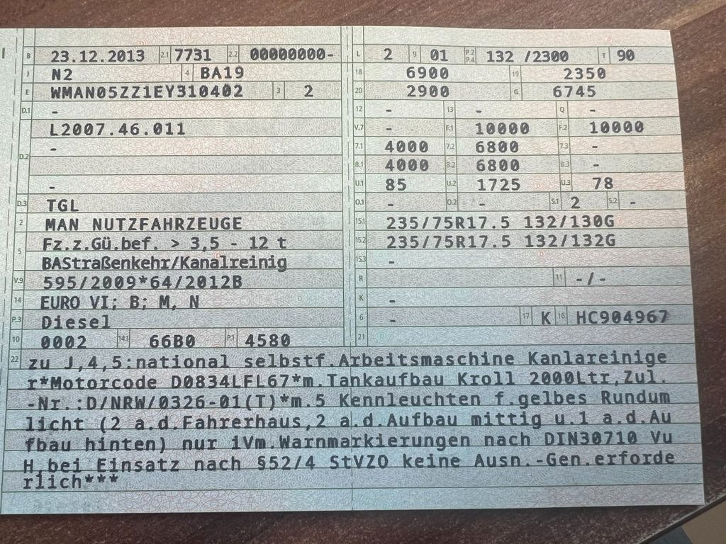 MAN 10.180 Saug & Druck & Spülwagen & Funk Euro 6 MAN 10.180 Saug & Druck & Spülwagen - Szippantós autó: 3 kép. MAN 10.180 Saug & Druck & Spülwagen & Funk Euro 6 MAN 10.180 Saug & Druck & Spülwagen - Szippantós autó: 3 kép.