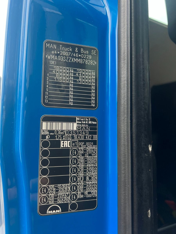 MAN 18.430 4X2 Meiller 3. Seitenkipper Top Zustand - Billenőplatós teherautó: 3 kép. MAN 18.430 4X2 Meiller 3. Seitenkipper Top Zustand - Billenőplatós teherautó: 3 kép.