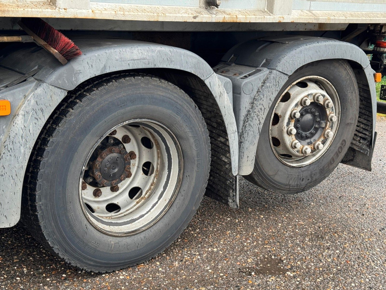 Darus autó MAN 26.360 TGS Pafinger PK12002 Glaskipper 2 Trennw.: 15 kép. Darus autó MAN 26.360 TGS Pafinger PK12002 Glaskipper 2 Trennw.: 15 kép.