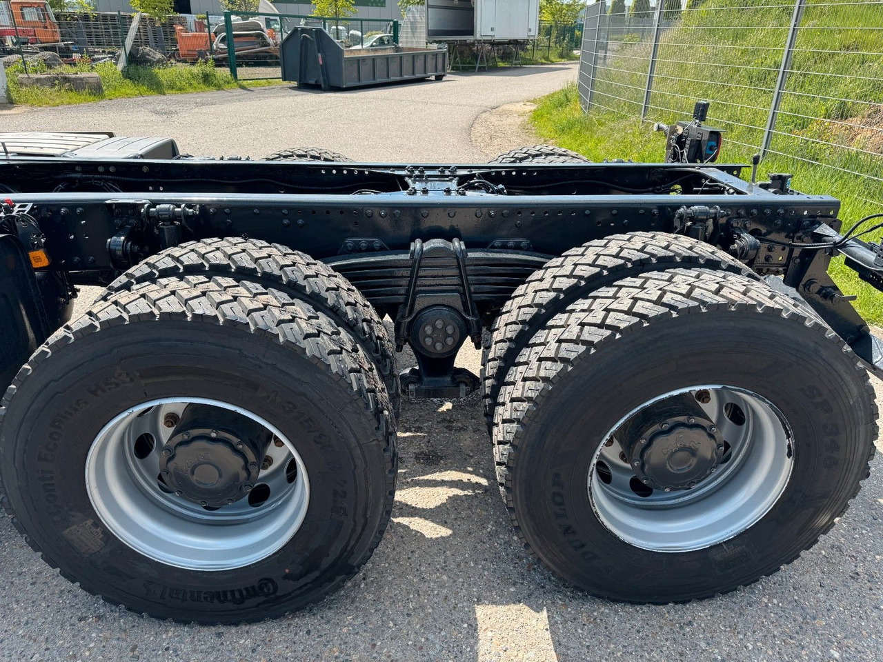 Billenőplatós teherautó MAN 35.470 8X4 Kipperfahrgestell Reifen 12 X NEU Top: 14 kép.