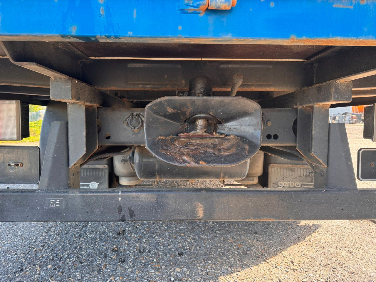 Ponyvás kisteherautó MAN 8.140 4X2 Pritsche Plane Original Km: 8 kép. Ponyvás kisteherautó MAN 8.140 4X2 Pritsche Plane Original Km: 8 kép.