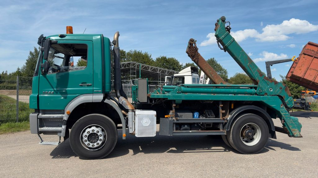 Mercedes-Benz 1833 4x2 Meiller AK 12 | Klima | Guter Zustand - Konténerszállító: 5 kép. Mercedes-Benz 1833 4x2 Meiller AK 12 | Klima | Guter Zustand - Konténerszállító: 5 kép.